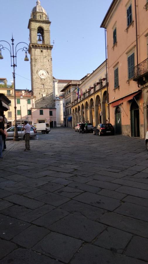 Tuscany, Pontremoli, Italy Swallows Court Lovely Home Sleeps 2 To 4 People Exterior foto