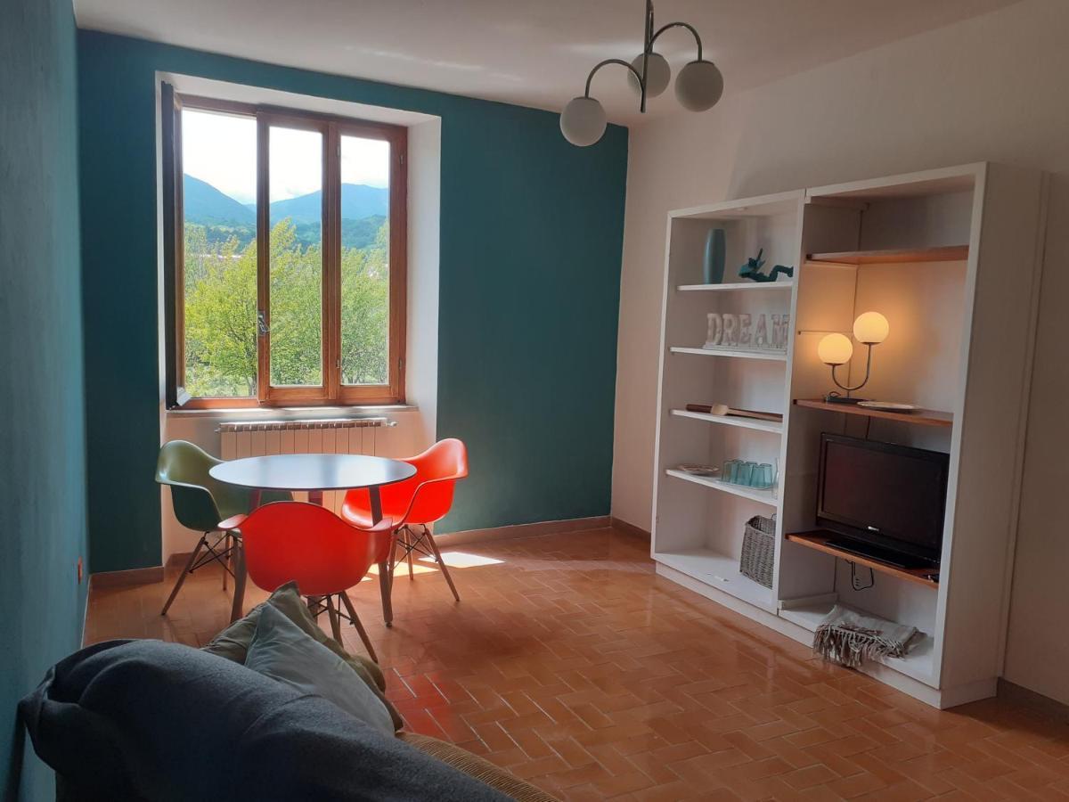 Tuscany, Pontremoli, Italy Swallows Court Lovely Home Sleeps 2 To 4 People Exterior foto