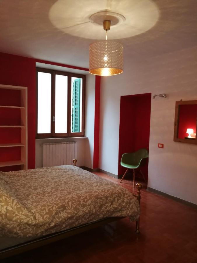 Tuscany, Pontremoli, Italy Swallows Court Lovely Home Sleeps 2 To 4 People Exterior foto